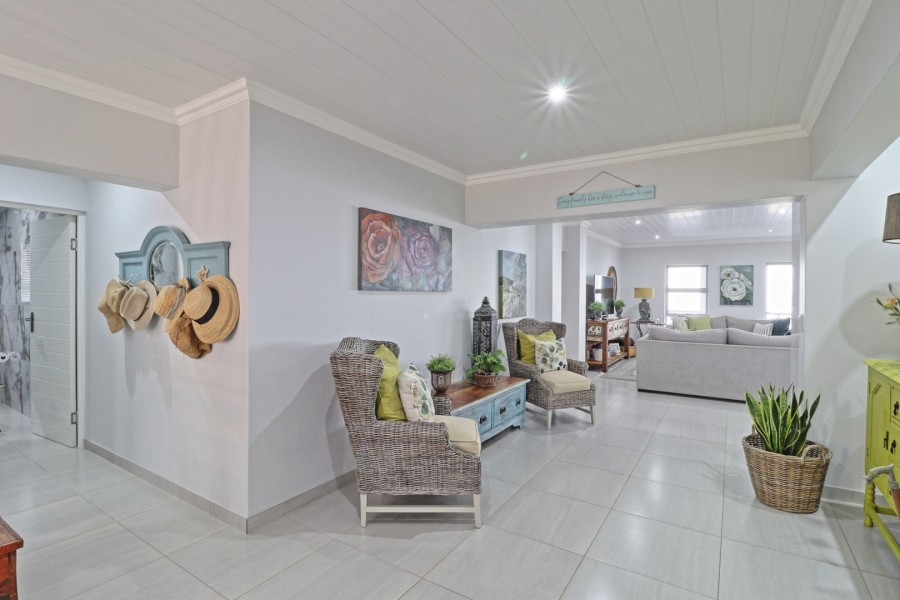 4 Bedroom Property for Sale in Monte Christo Western Cape